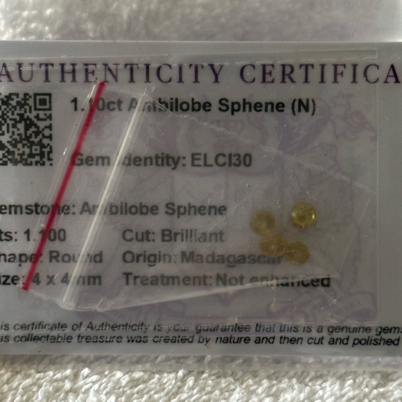 1.10 ct Ambilobe Sphene